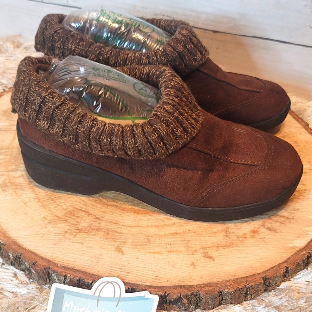“Jamie” Sweater Top Clogs by Classique®
